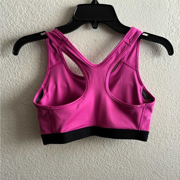 Nike Women's Vibrant Pink Sports Bra M - Picture 3 of 10